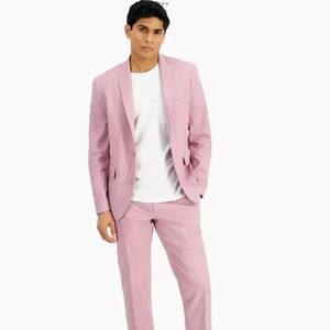 International Concepts Suit